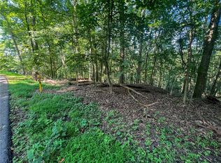 113 Lakewood Dr, Butler, PA