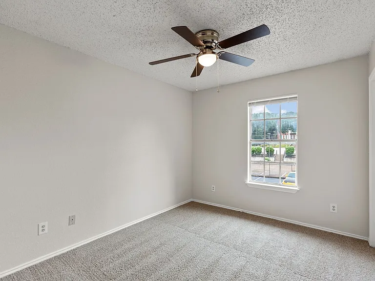 104 Mosscliff Cir #11 — Photo 9