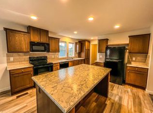 1010 E Park St #1010, Gardner, KS 66030