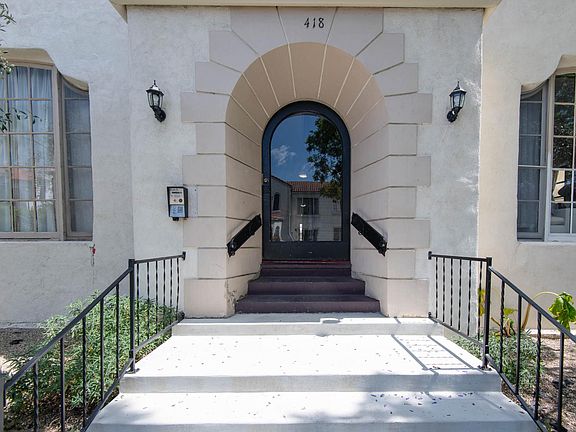 4th image of 414 N Curson Ave APT 208