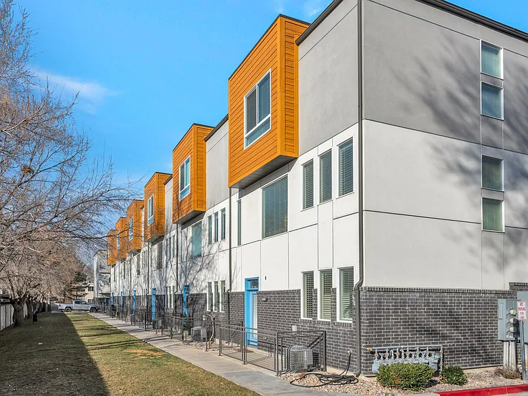 Tapestry Townhomes — Photo 14