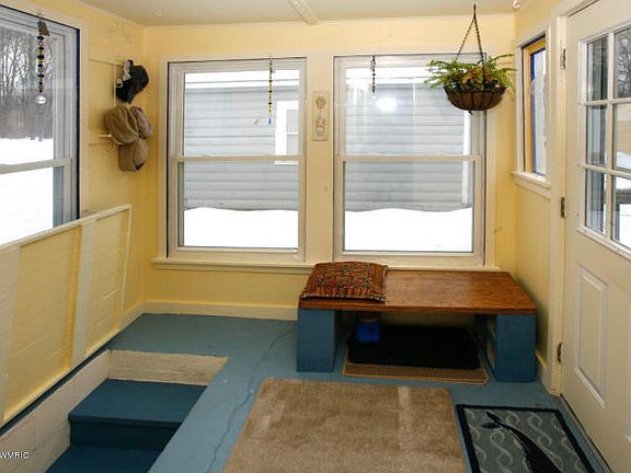 4th image of 5160 Everhard Ave