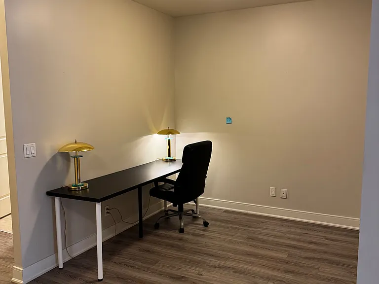 150 Main St W #13 — Photo 5