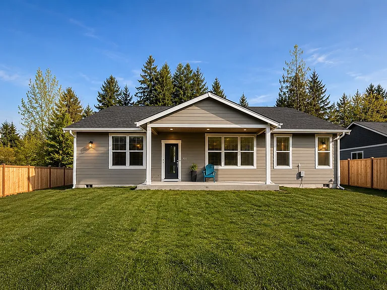 15831 Lindsay Rd SE — Photo 2
