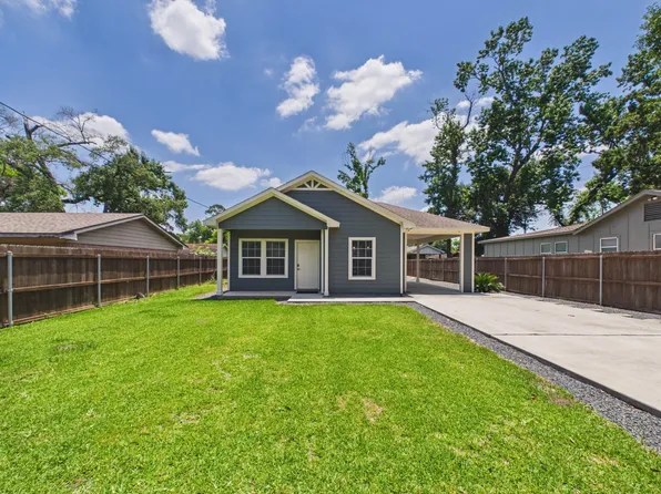 9214 Firnat St, Houston, TX 77016