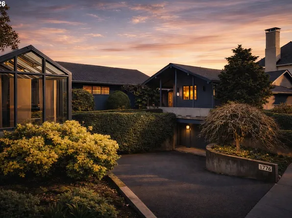 1776 SW Montgomery Dr, Portland, OR 97201