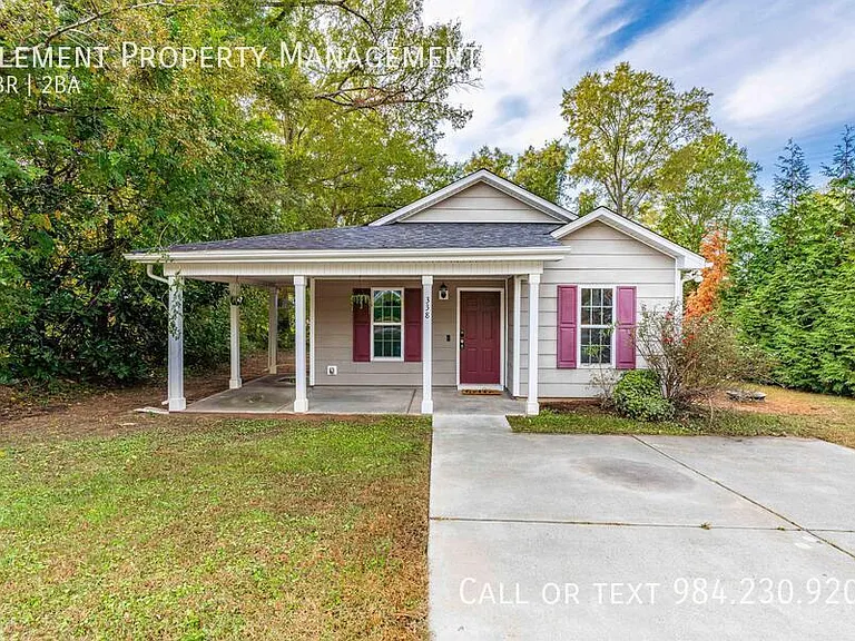 338 E Spring St — Photo 1