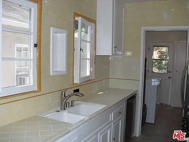9963 Durant Dr — Photo 10
