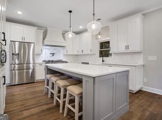 3180 Caney Creek Ln, Cumming, GA