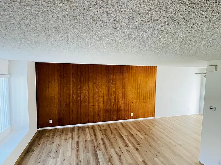1214 Llama Ct — Photo 13