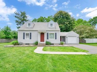 99 Holyoke Rd, Westfield, MA 01085