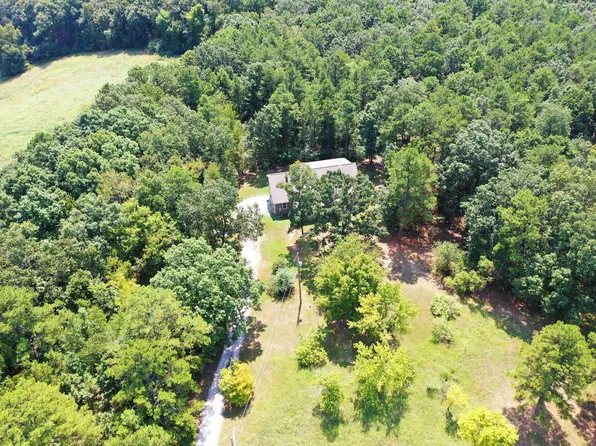 994 Sawmill Rd, Mountain View, AR 72560