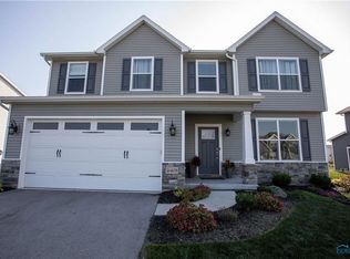 26408 Summer Trace Dr, Perrysburg, OH 43551