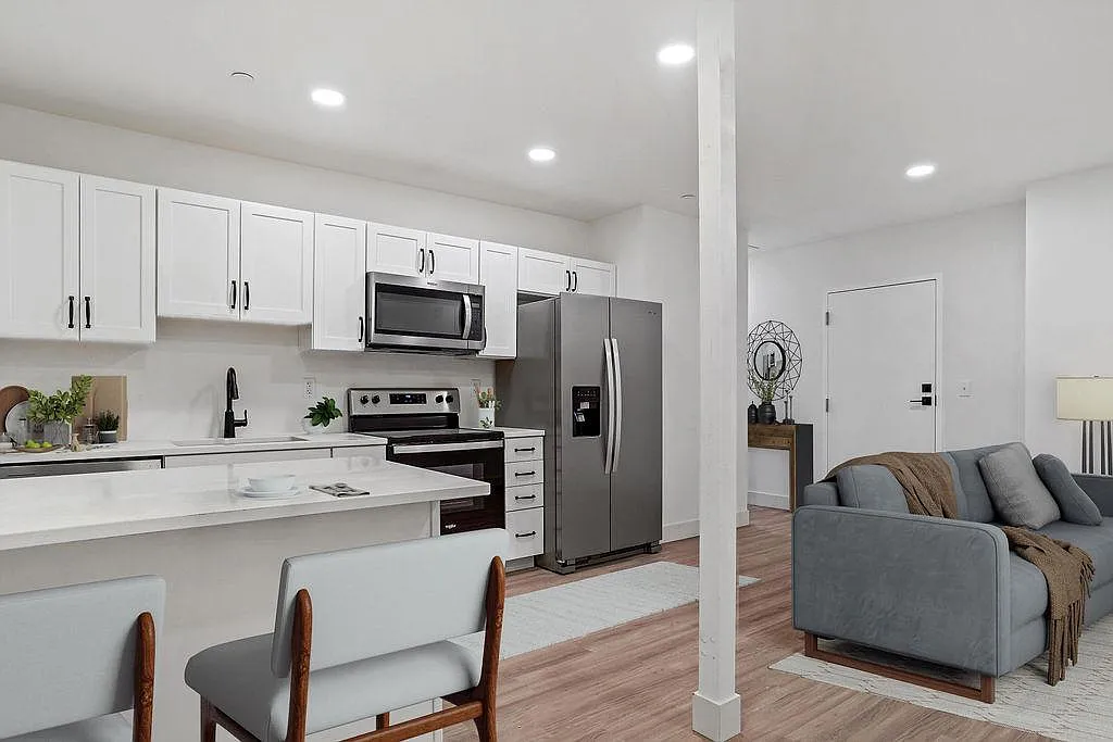 The Bigelow Apartments — Photo 1