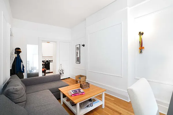 Rented by Waldstar Real Estate LLC | media 12