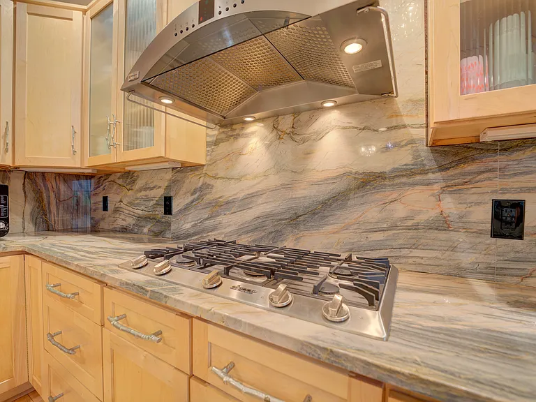 8 Astor Pl — Photo 11