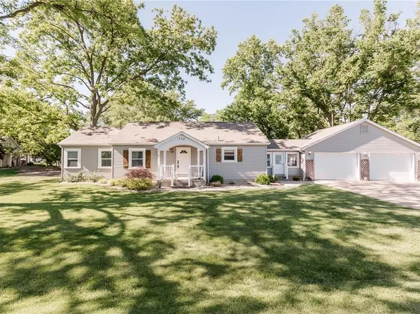 112 W Phillips St, Freeburg, IL 62243