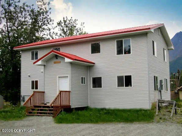 16600 E Plumley Rd, Palmer, AK 99645