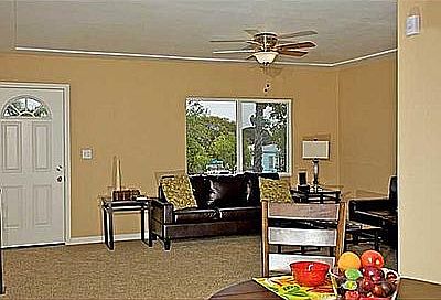 4th image of 3128 44th St