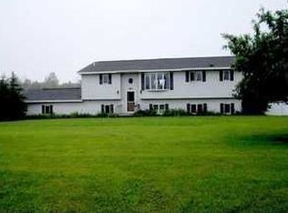 3201 13th Ln, Bark River, MI 49807