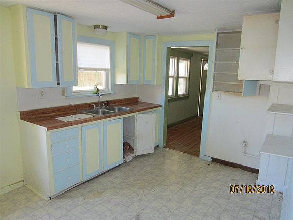 5th image of 225 Crawford Ln