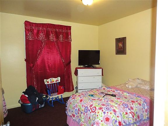 Bedroom Lower Indiana1