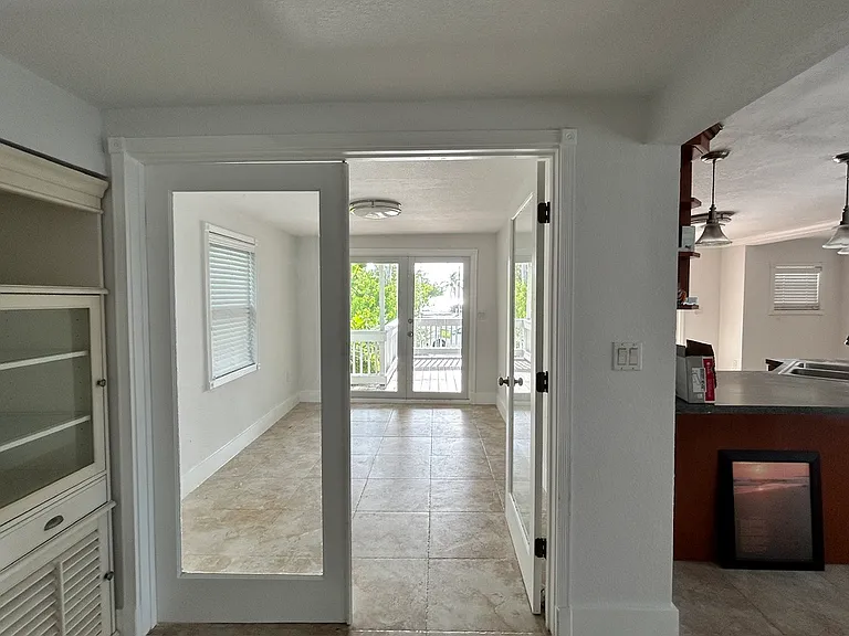 100 Sunset Ln — Photo 15