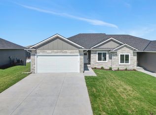 8926 S 42nd St, Lincoln, NE 68516