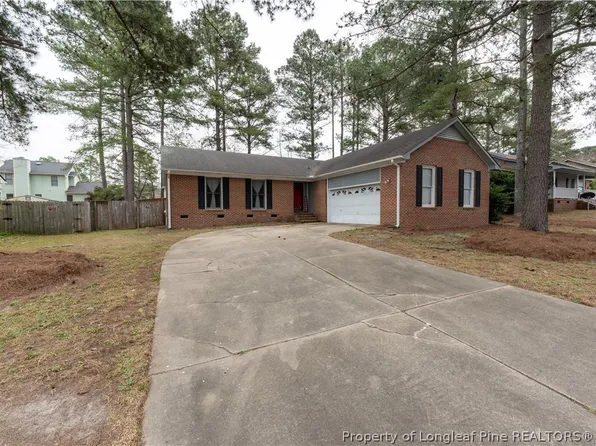 247 Buhmann Dr, Fayetteville, NC 28314