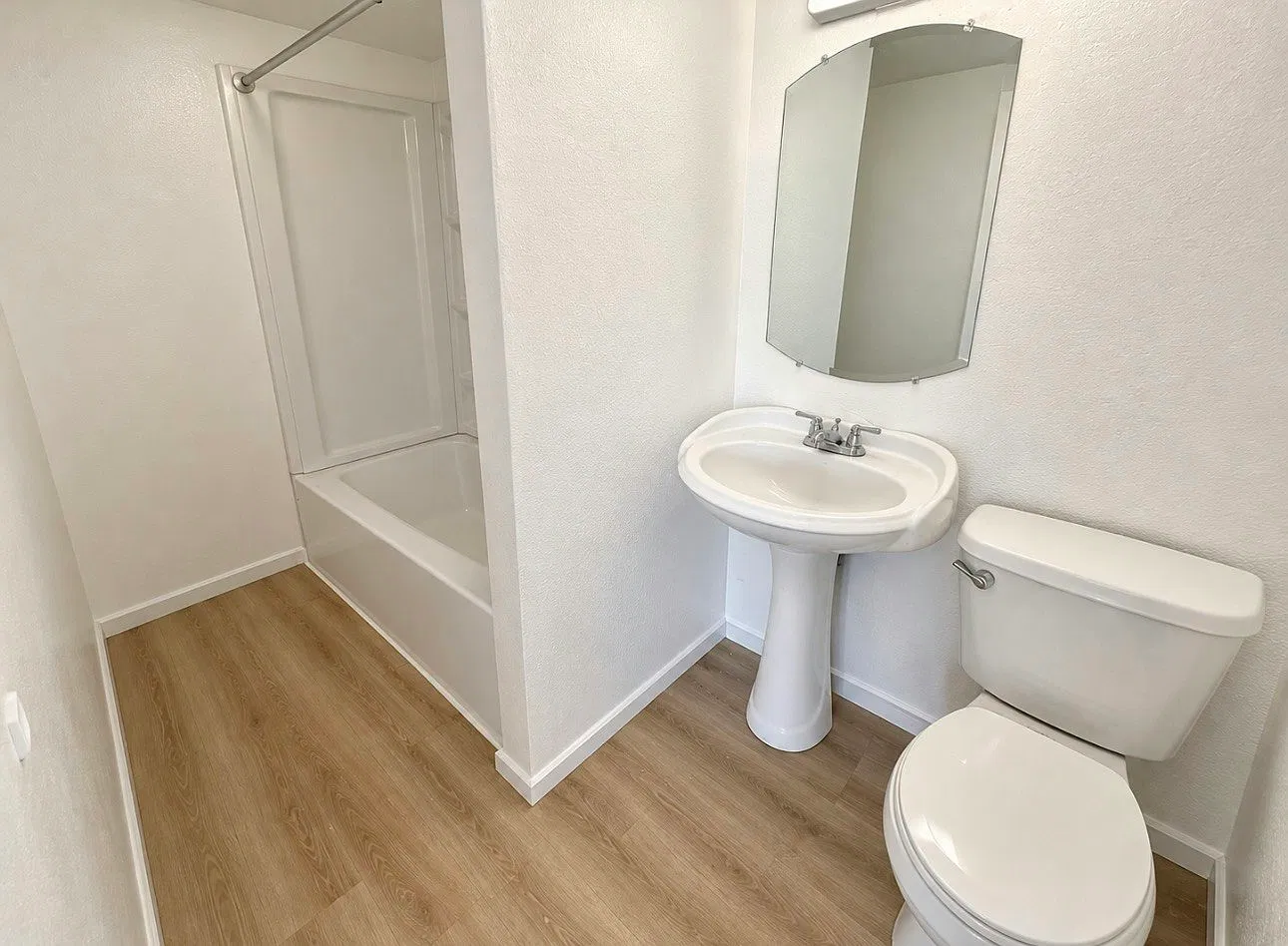 618 Basin Street Northwest, Unit F — Photo 3