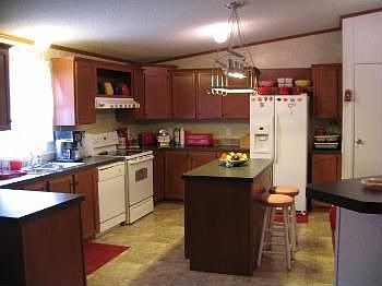 4th image of 227 Sunny Oaks Dr