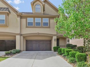 15 Forest Ravine Dr, Tomball, TX 77375