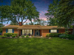 31712 Bella Vista Dr, Farmington Hills, MI
