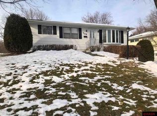 702 Swift St, Saint Peter, MN 56082