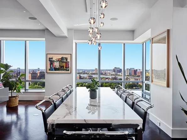 2 Avery St APT 22E, Boston, MA 02111