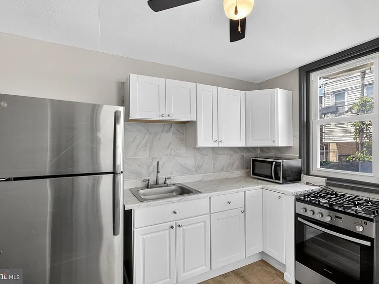 3324 N Philip St — Photo 8
