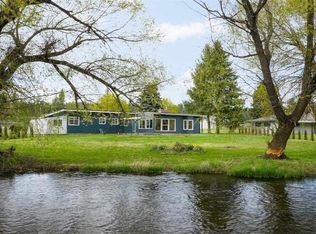 25528 N Yale Rd, Chattaroy, WA 99003