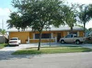 5424 Jackson St, Hollywood, FL 33021