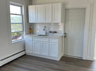 18 Pine St #2, Hamden, CT 06514