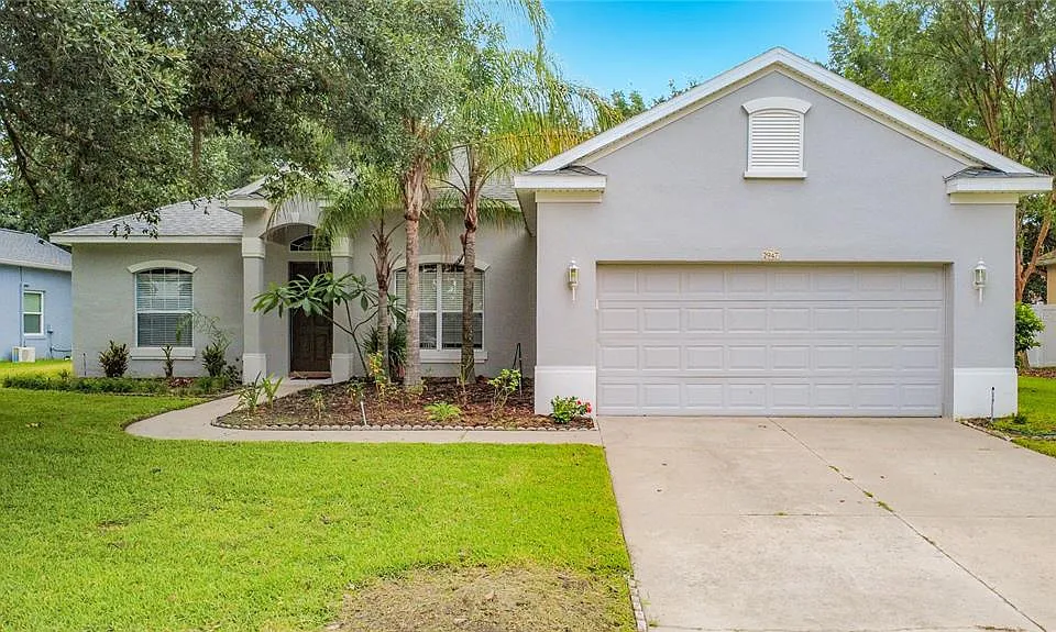 2947 Majestic Isle Dr