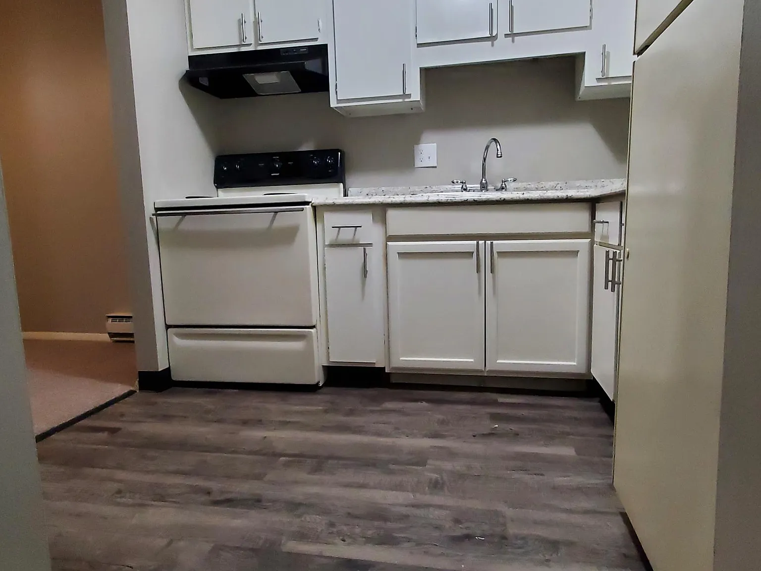 Sycamore Apartments — Photo 2