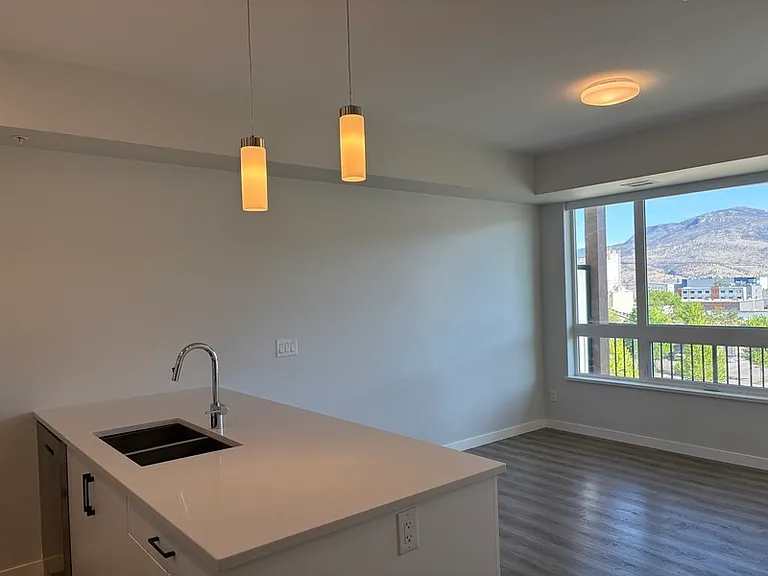 1215 Saint Paul St #503 — Photo 17