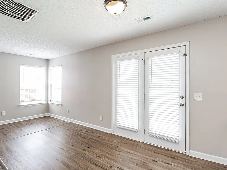 14017 Sobeck Ln — Photo 7