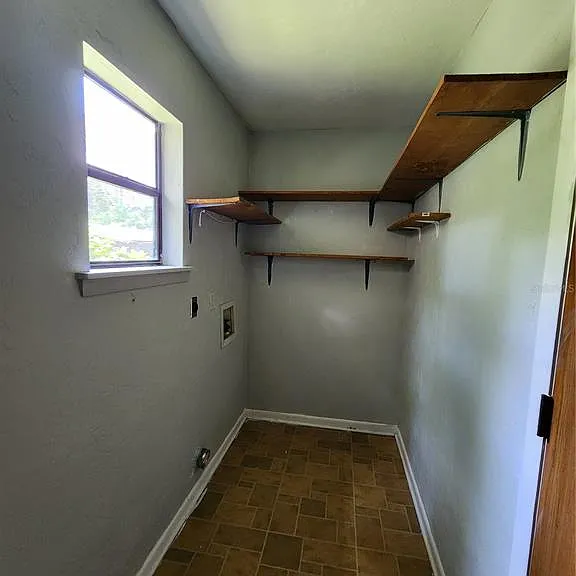 4711 NW 27th Ter — Photo 3