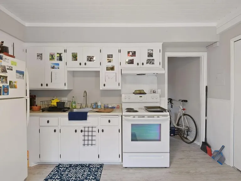 2640 Garfield Ave S #2 — Photo 3