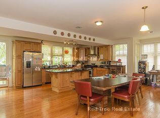 51 Winslow Rd #B, Brookline, MA 02446
