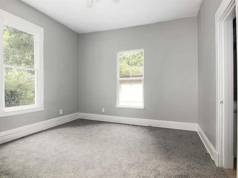 3220 Melbourne St — Photo 12