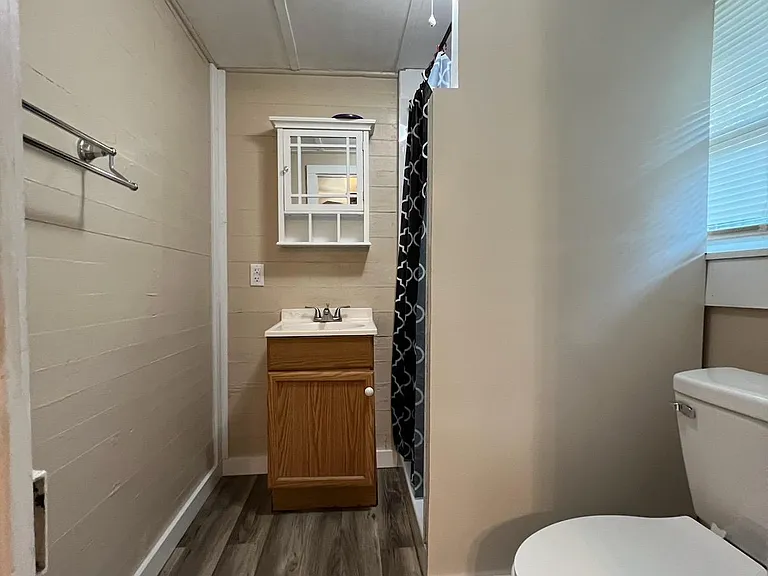 203 Mountain St NE — Photo 8