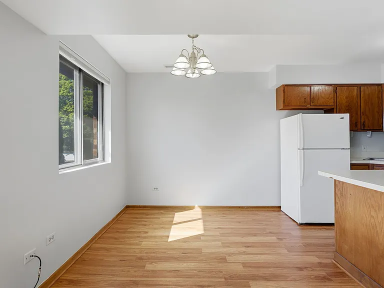 187 Uteg St #206B — Photo 6