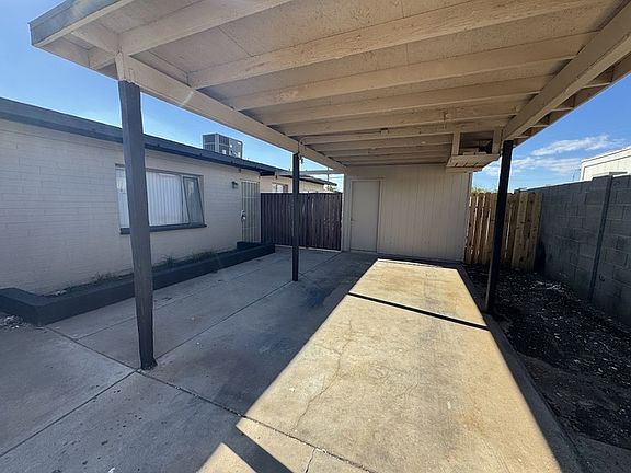 2nd image of 3002 N 81st Ln